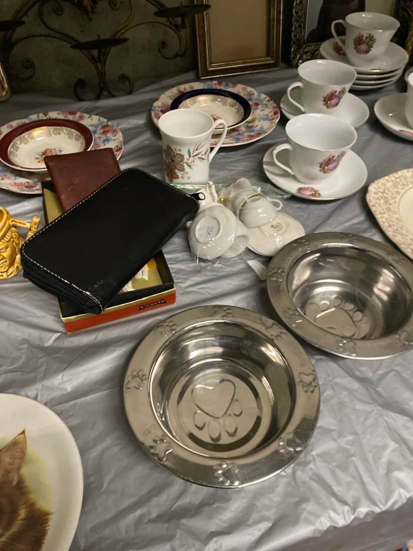 Table Lot for sale #1 - photo 3