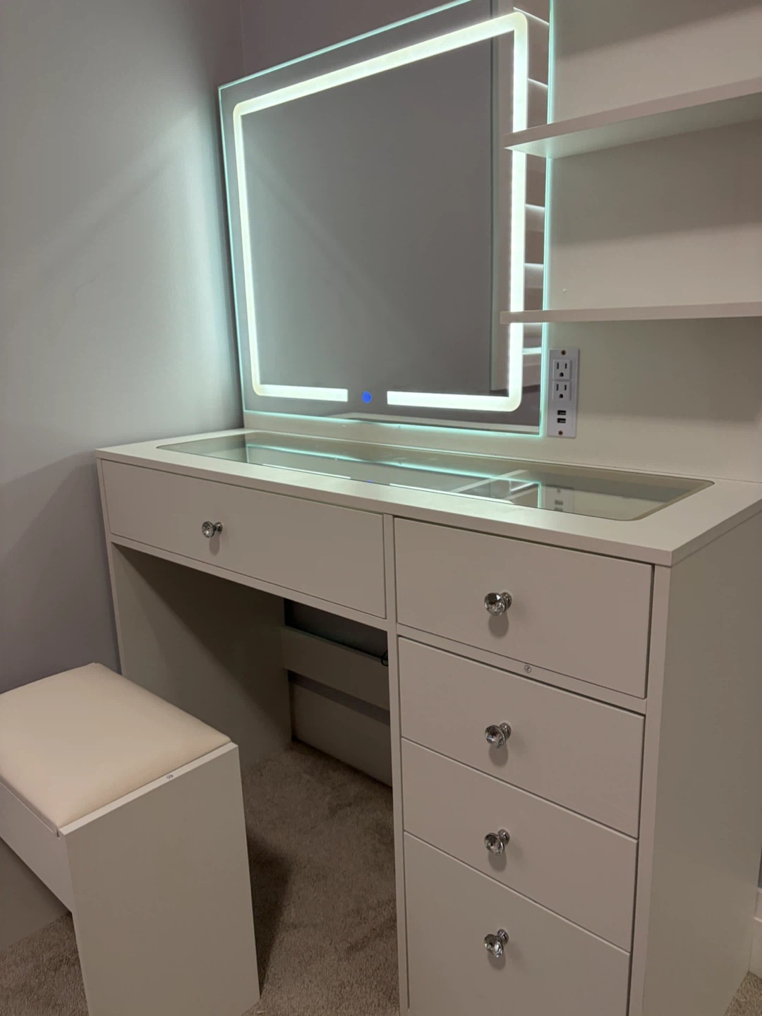 Manhattan comfort makeup desk vanity
