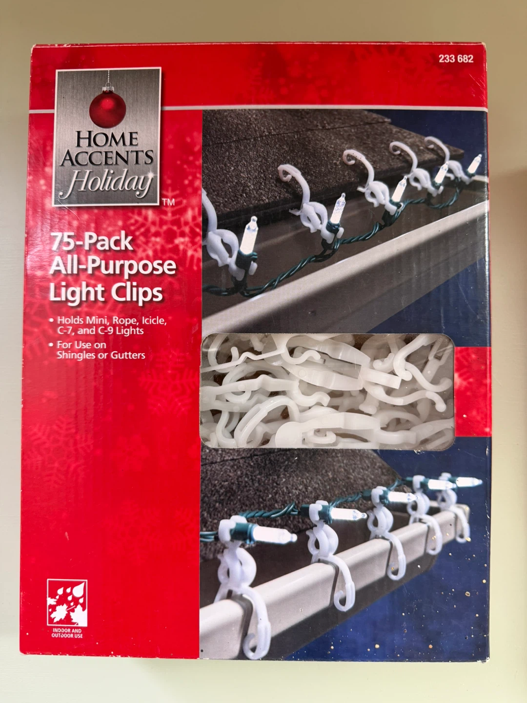 Home Accents Holiday 75-Pack All-Purpose Light Clips QTY2