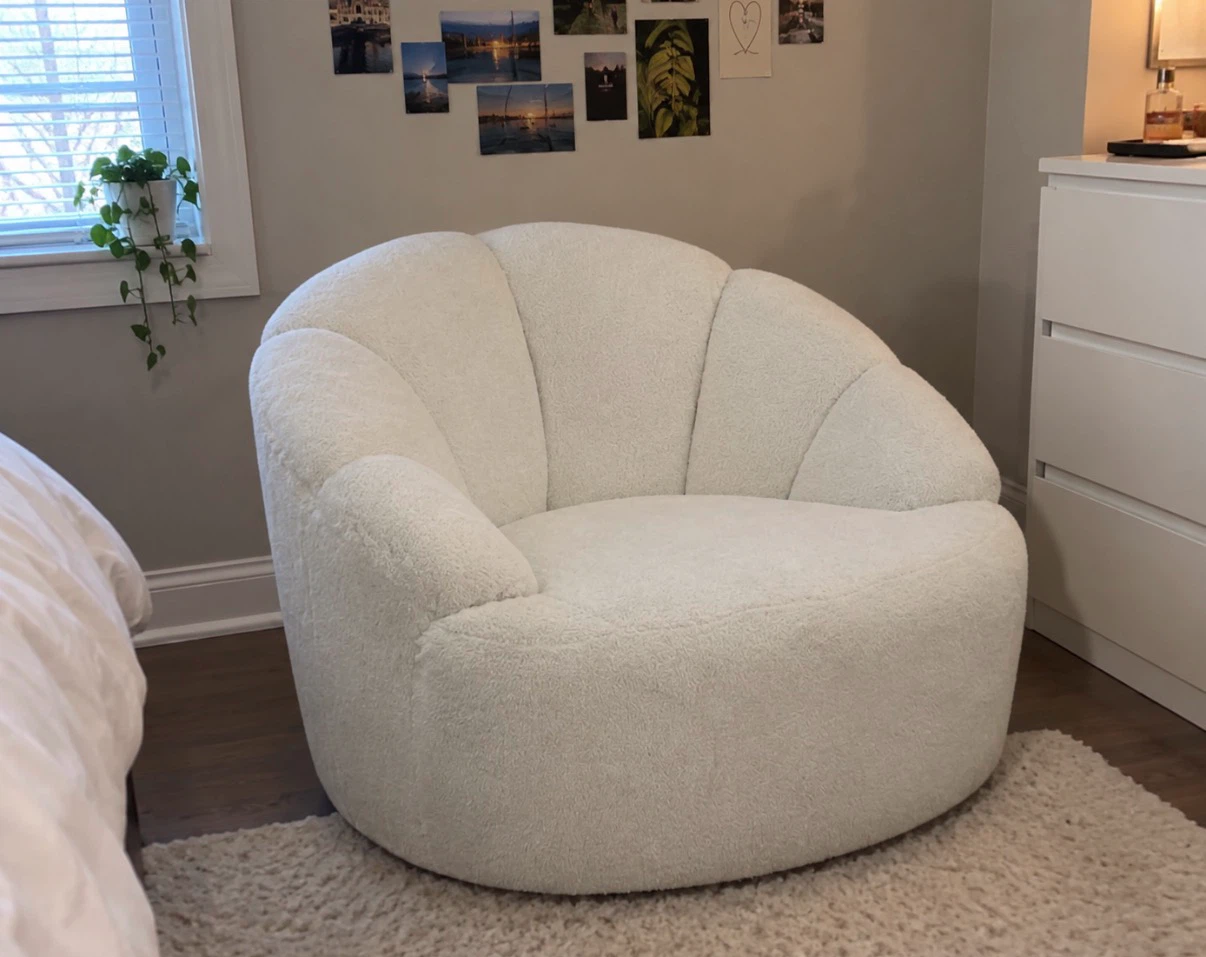 Swivel Accent Chair in Pearl - Free Delivery