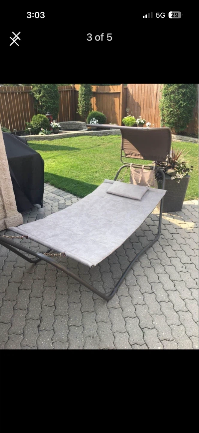 New Hamilton Padded Hammock with Canopy. - photo 2
