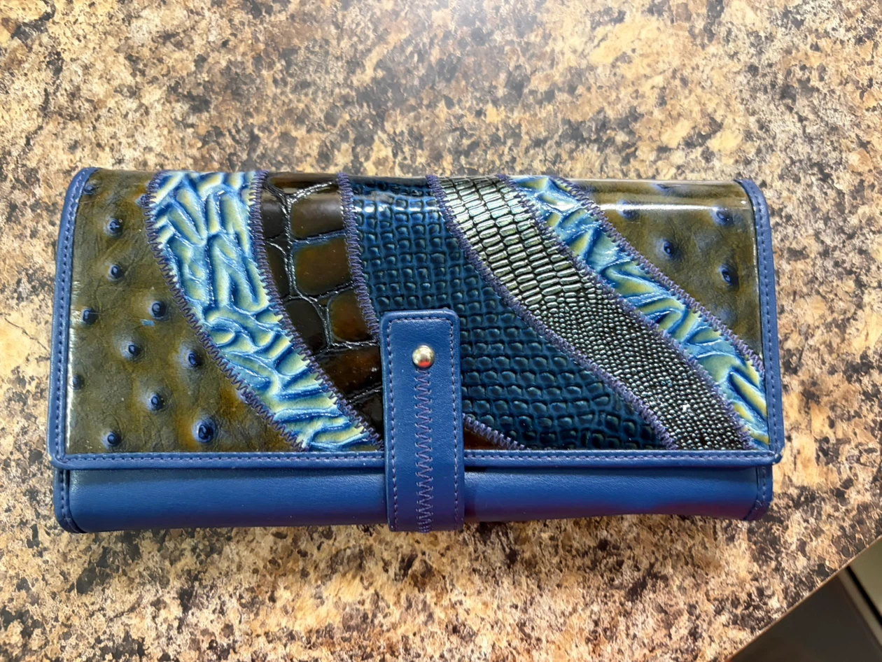 MANCINI Italian Leather Multi-Texture Wallet