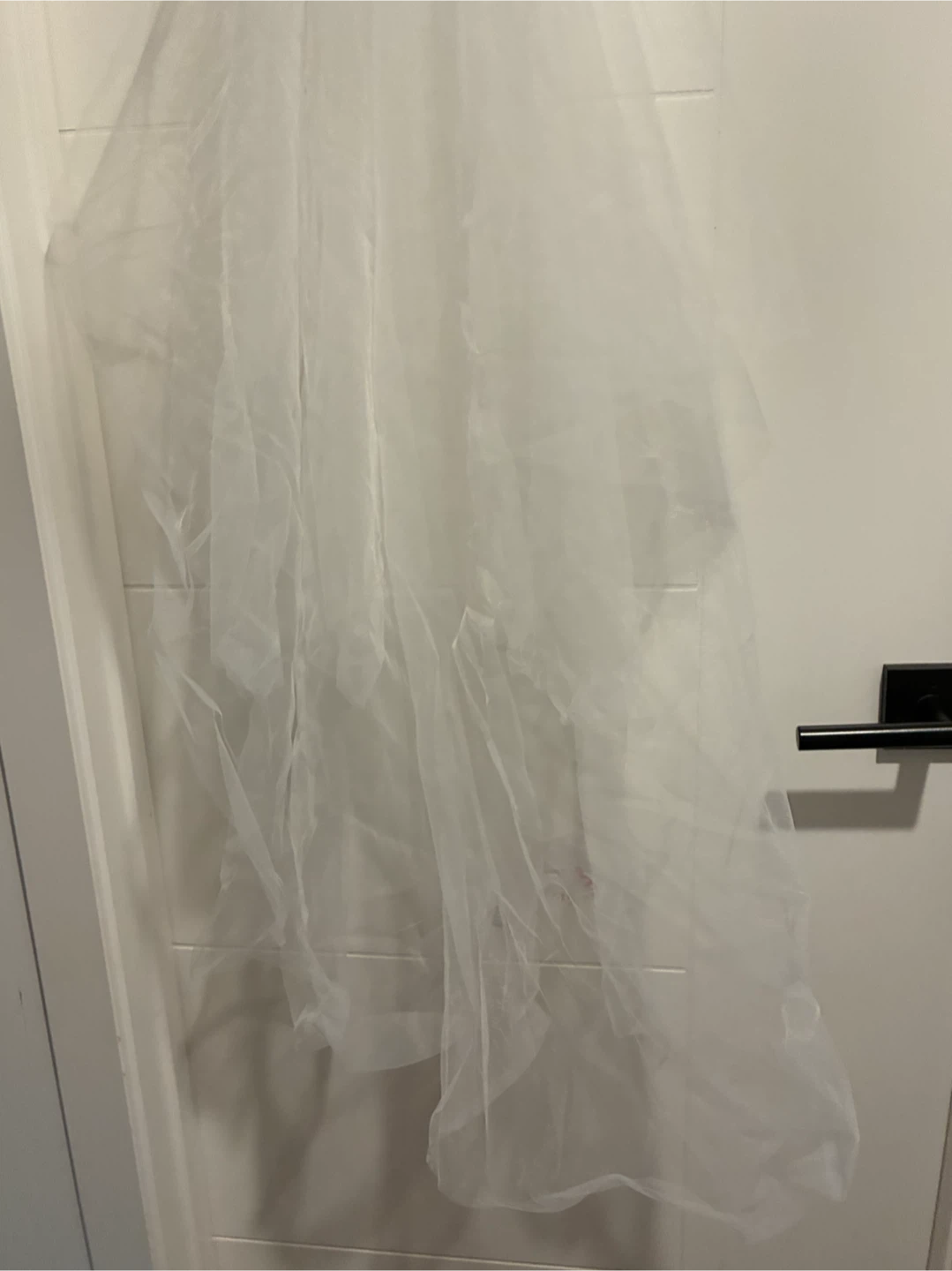 White Wedding Veil | two layer raw edge - photo 4