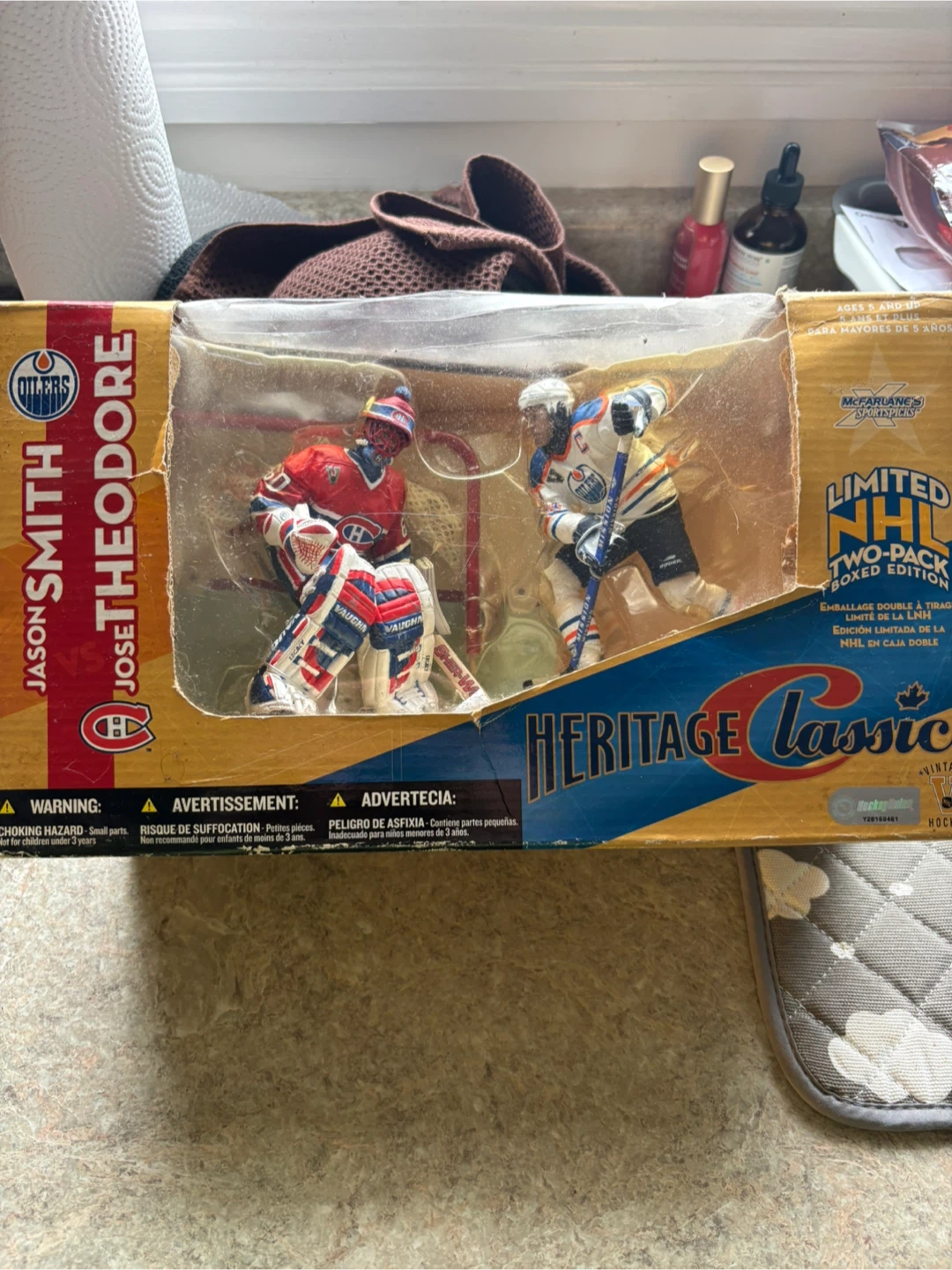 McFarlane NHL Heritage Classic Jason Smith vs Jose Theodore