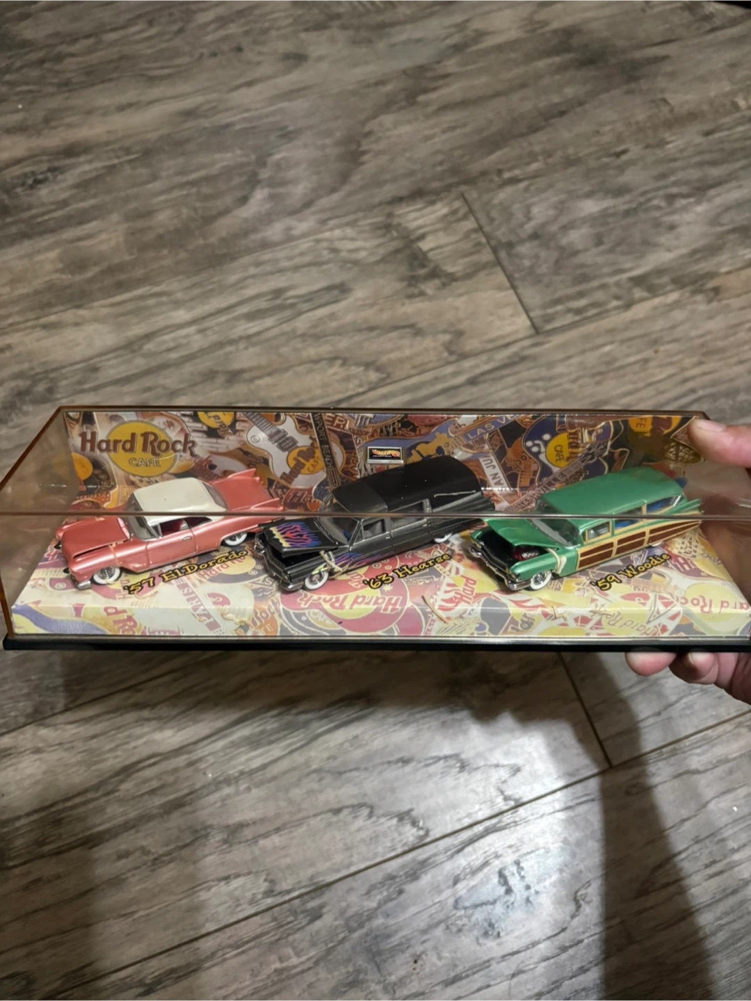 Hard Rock Cafe Hot Wheels Collectible 3-Car Set - photo 3