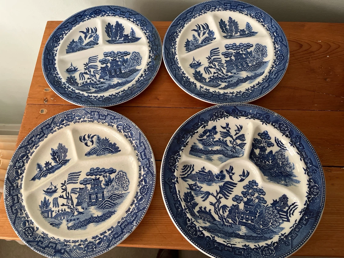 Set of 4 Blue Willow Divided Plates made in Occupied Japan