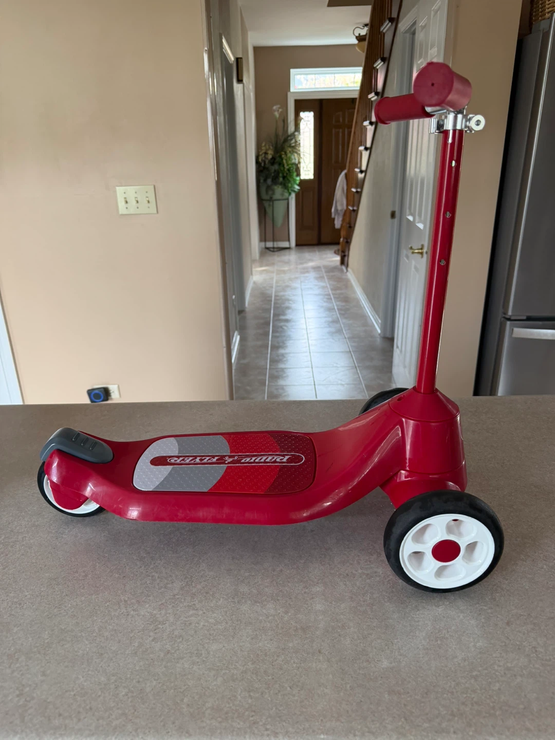Radio Flyer Kids 3-Wheel Scooter - photo 2