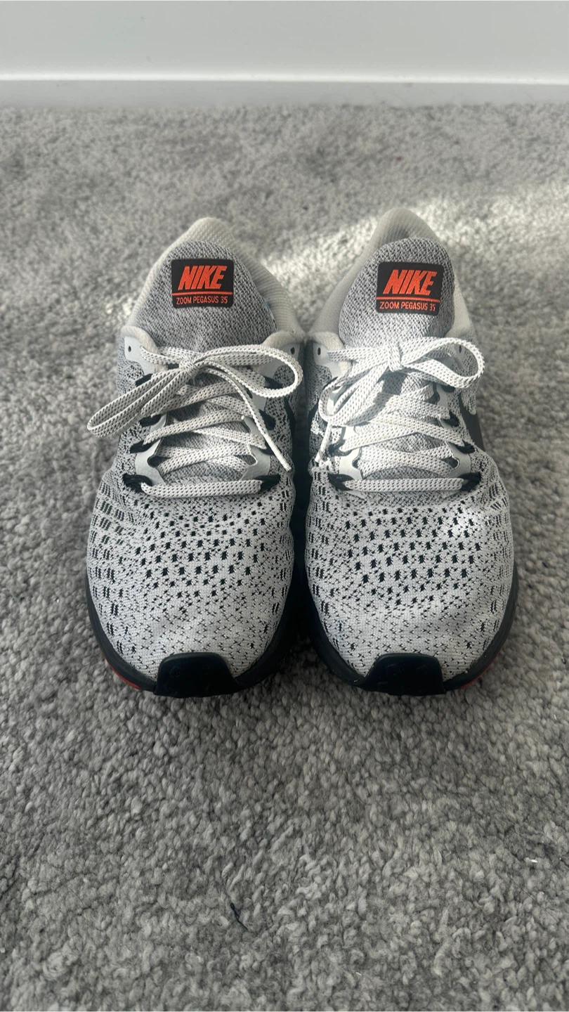 (used) Nike women sneakers size 8 #freecycle