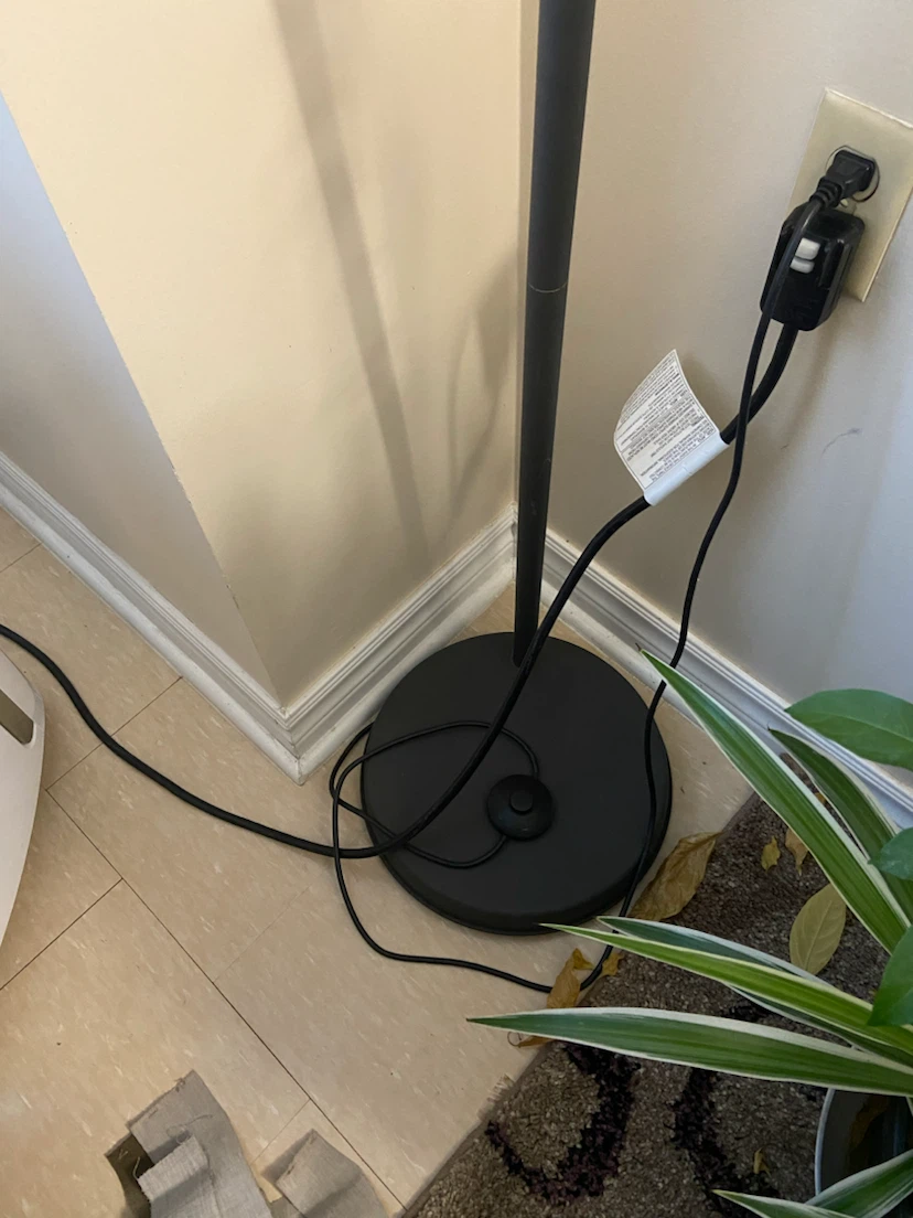 Black Floor Lamp - photo 3