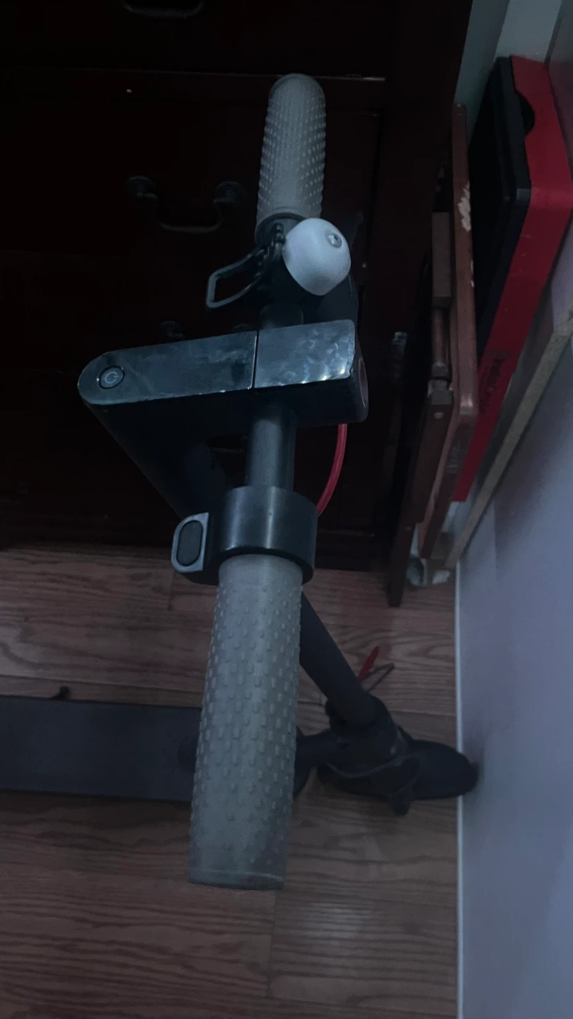 Xiaomi Mi Electric Scooter - photo 2