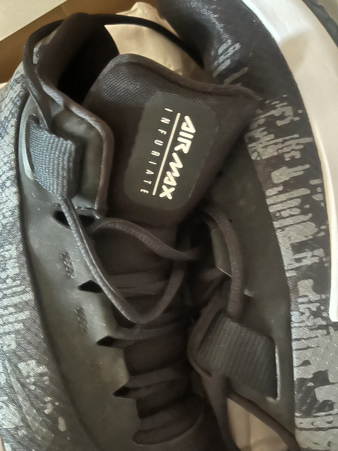 NEW Nike Air Max Infuriate mens size 9 - photo 2