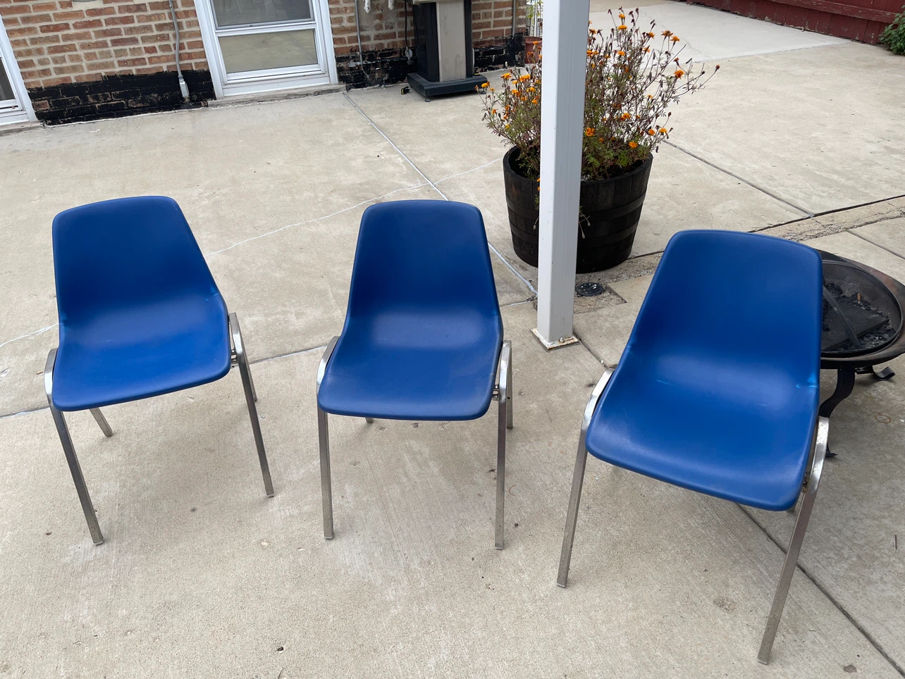Set of 3 Blue Stackable Chairs