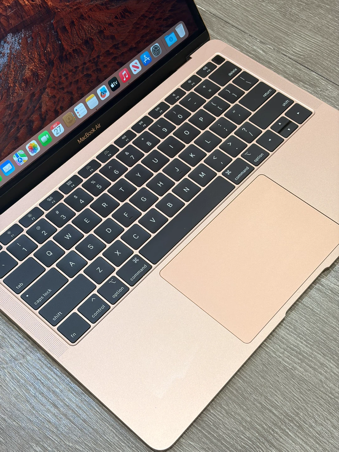 MacBook Air 13-inch (Retina, Gold, 2020) — i5 / 8GB / 250GB - photo 3