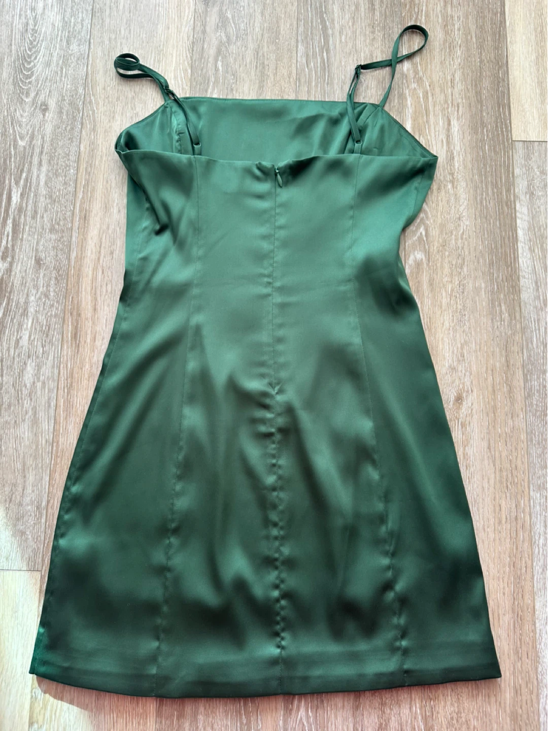 ARITZIA Sunday Best Green Satin Mini Dress - photo 2