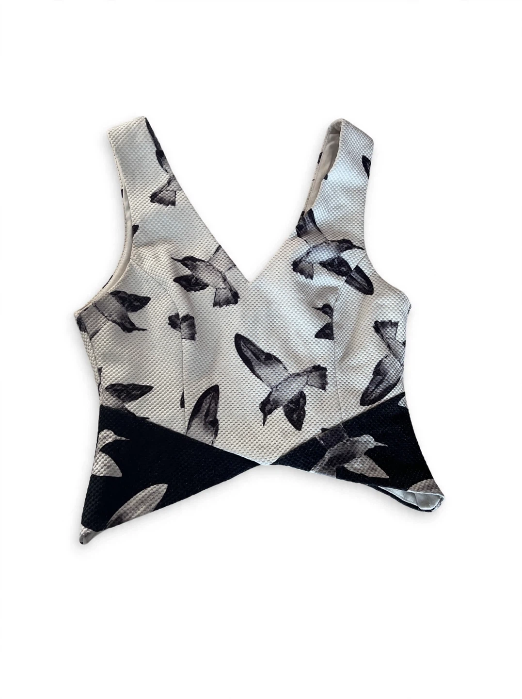 Black and white bird print sleeveless top