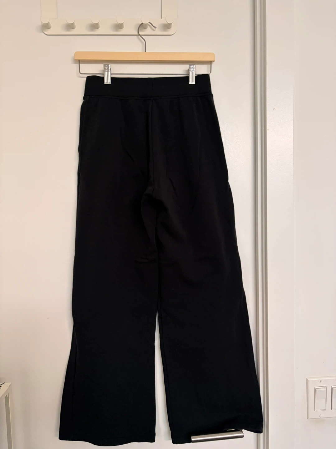 Uniqlo Black Wide-Leg Sweatpants XS - photo 3
