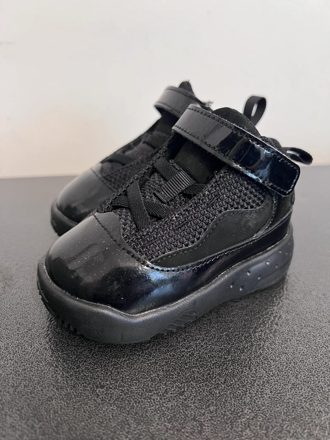 🔥 Jordan Max Aura 2 Infant Shoes – Size 4C – Brand New 🔥