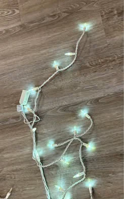 70-light strand of white LED ‘icycle’ Outdoor Christmas lights - photo 4