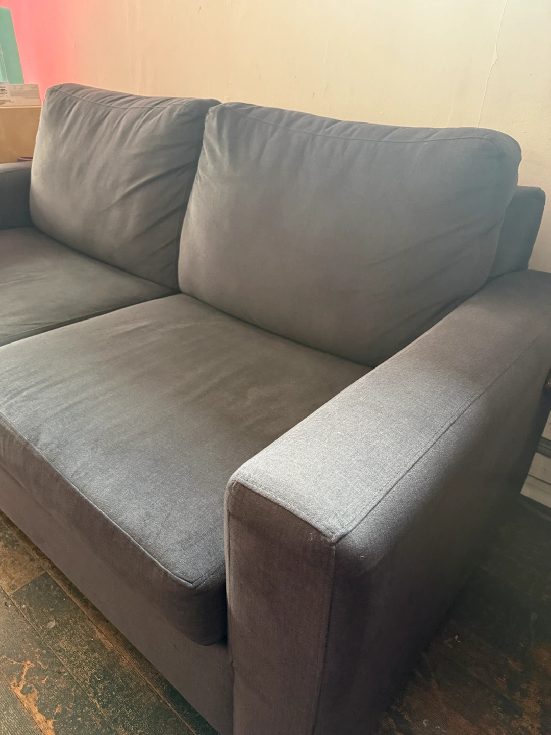 Two-seater gray couch