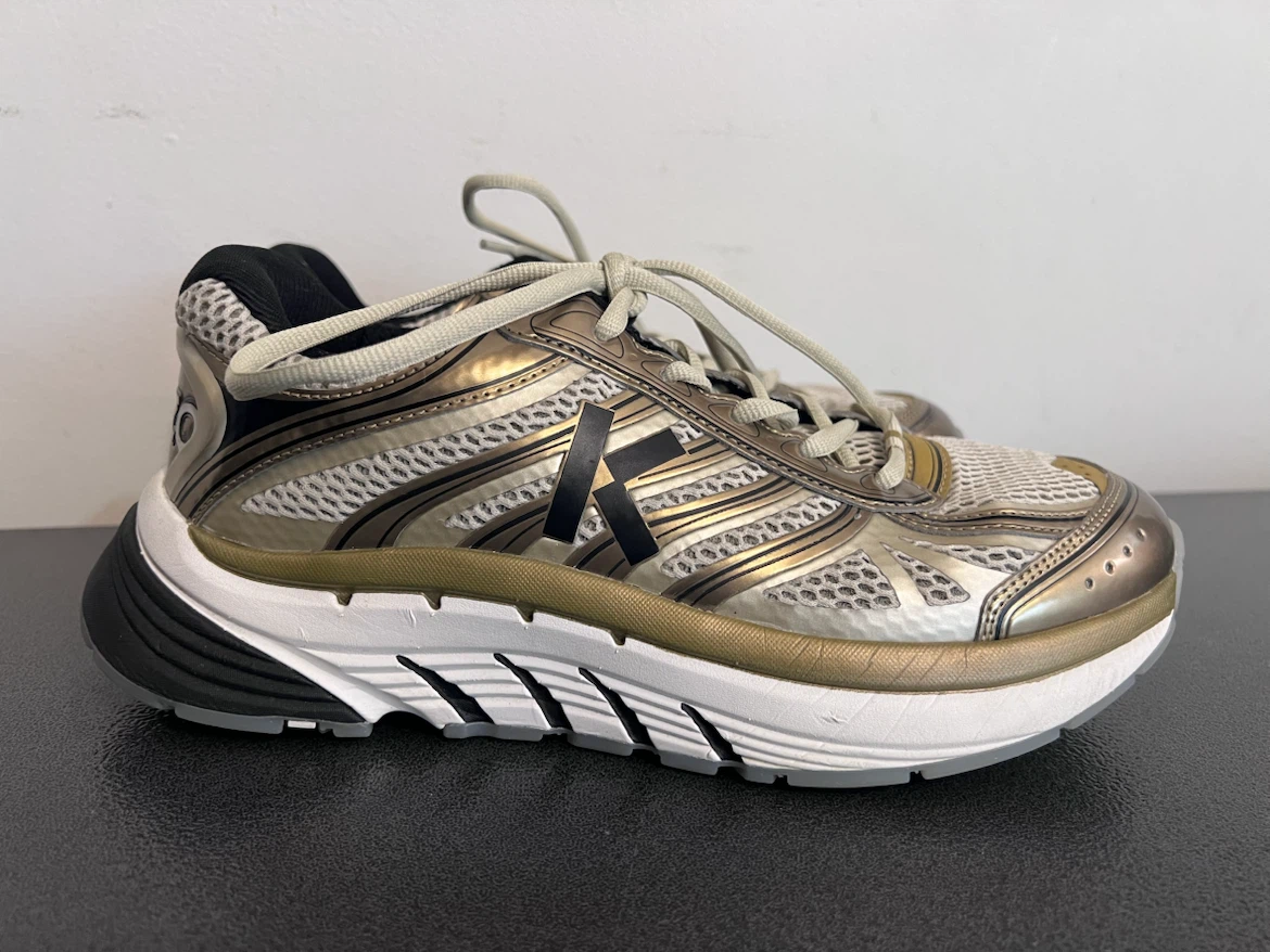 Authentic Kenzo Pace Tech Runner Gold Sneakers – Women’s Size 8
