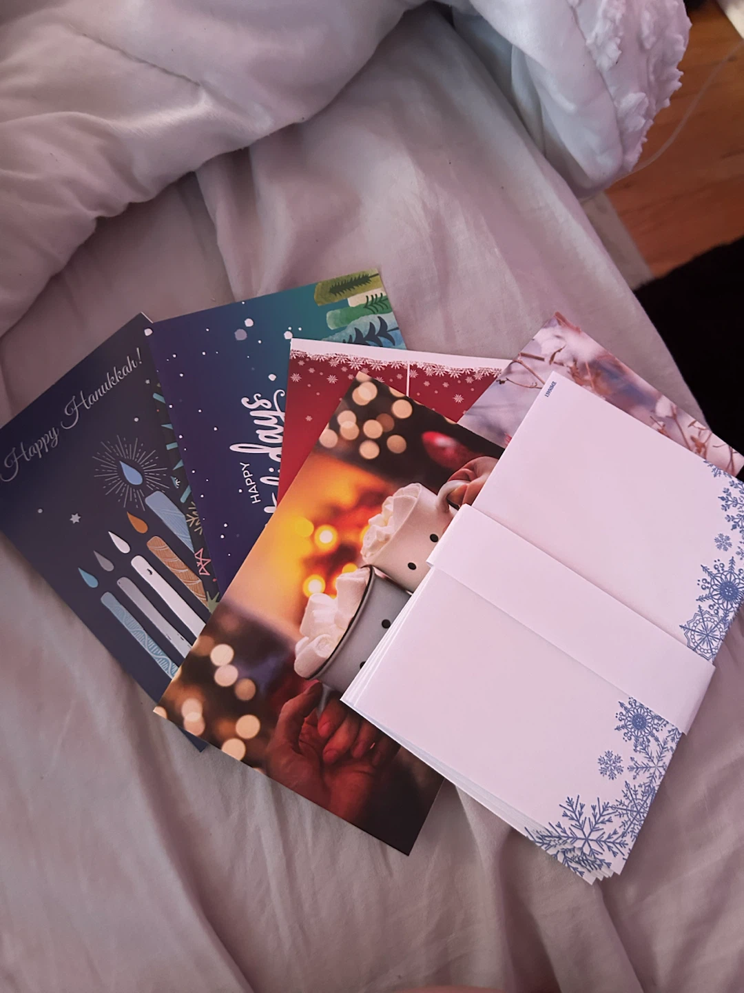Assorted Holiday Greeting Cards with Envelopes #freecycle
