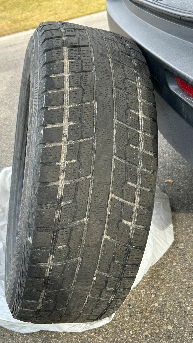 Set of 4 Yokohama Tires - photo 4