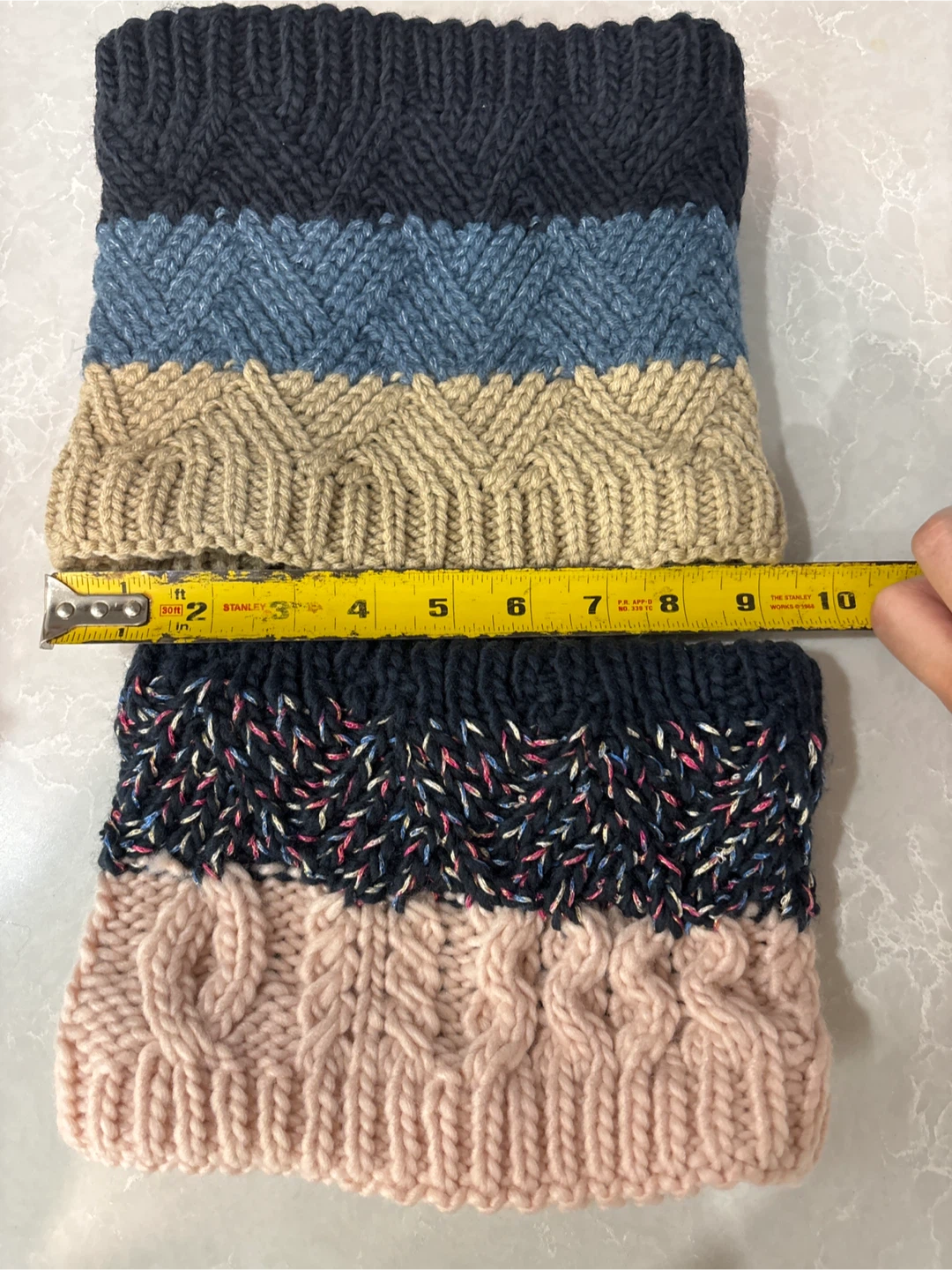 Set of two fleece-lined knit neck warmers - photo 2