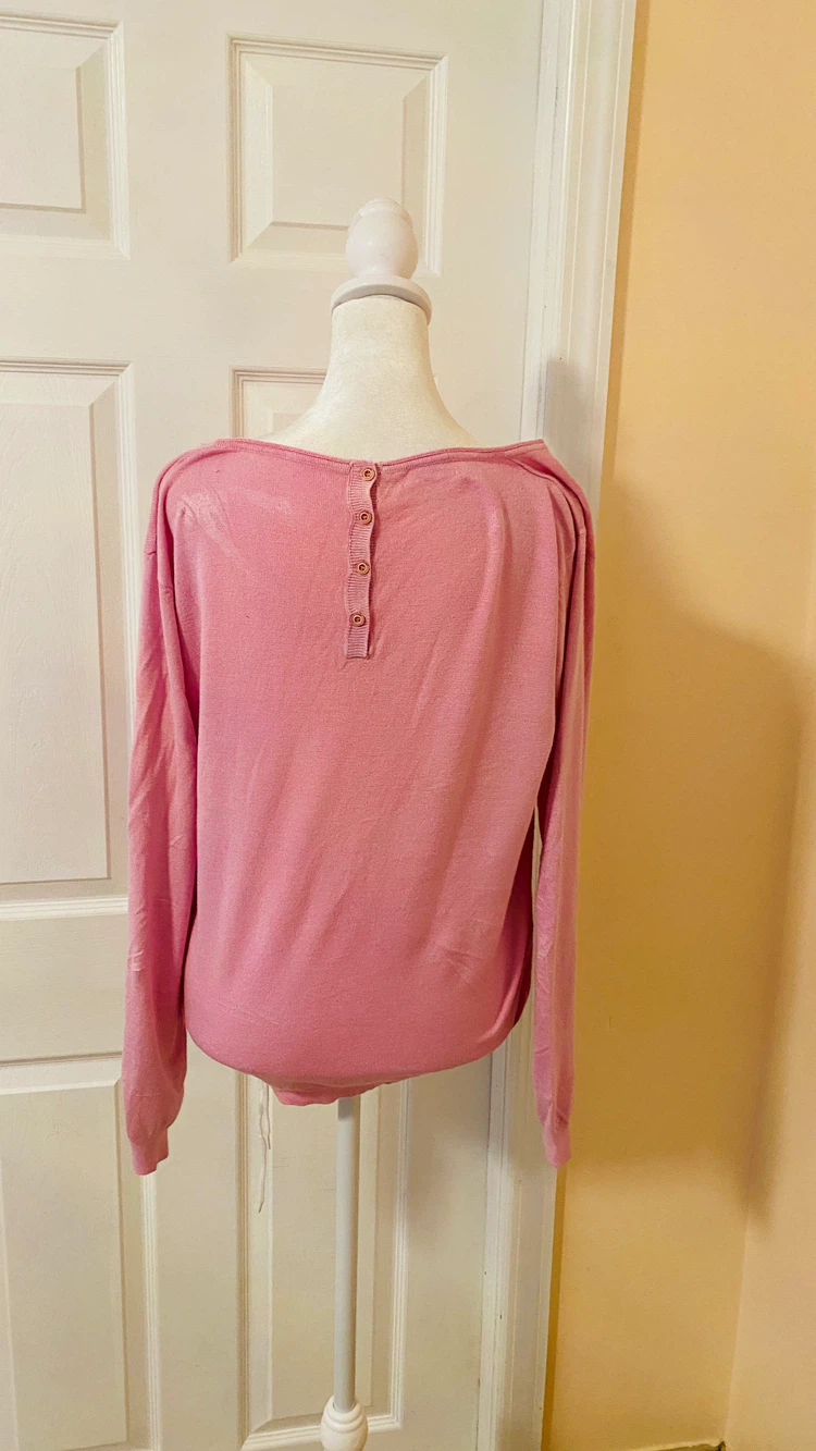 Pretty preppy pink sweater size large - photo 5