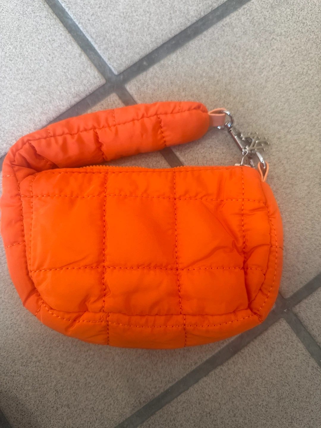 Lesportsac Orange Quilted Pouch - photo 2