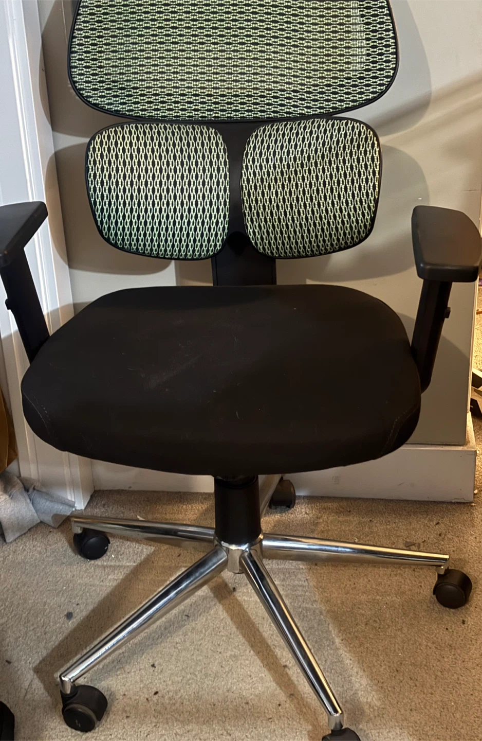 Ergonomic Office Chair with Mesh Back - photo 2
