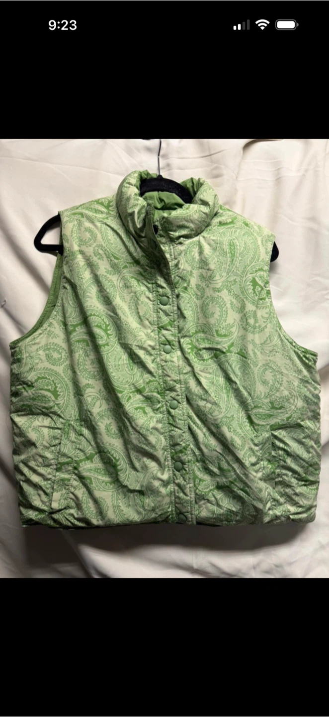Lands' End Reversible Puffer Vest Green - photo 3
