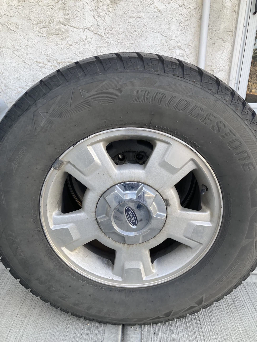 Blizzak winter tires 265/70R17 **read full ad** - photo 2