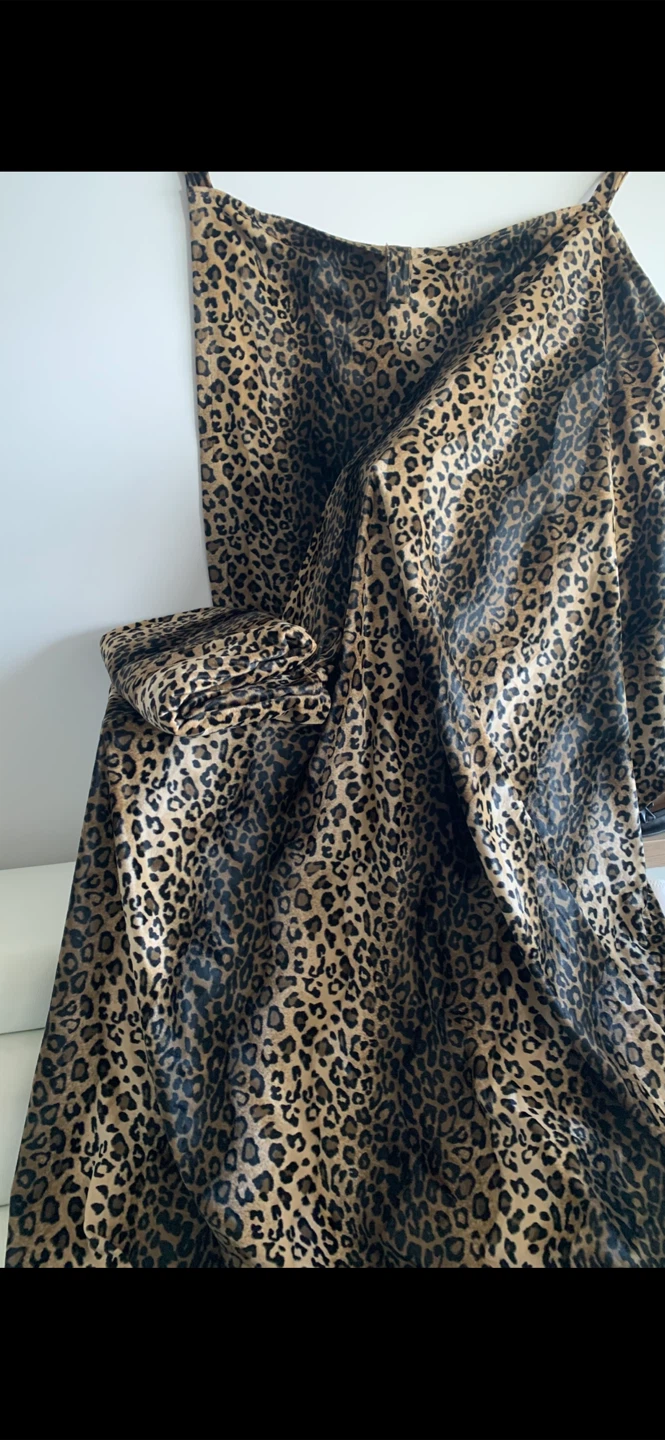 NEW-Beautiful/Soft Leopard Velvet Curtains - photo 2