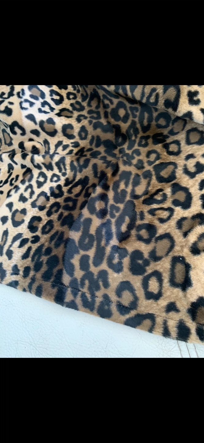 NEW-Beautiful/Soft Leopard Velvet Curtains - photo 3