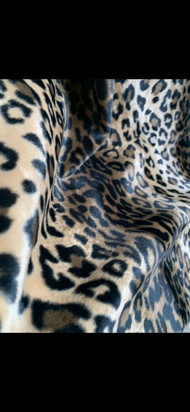 NEW-Beautiful/Soft Leopard Velvet Curtains - photo 5