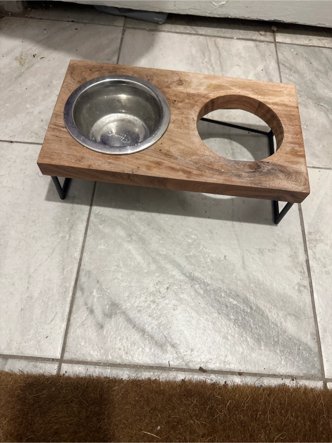 Raised Wooden Pet Bowl Stand