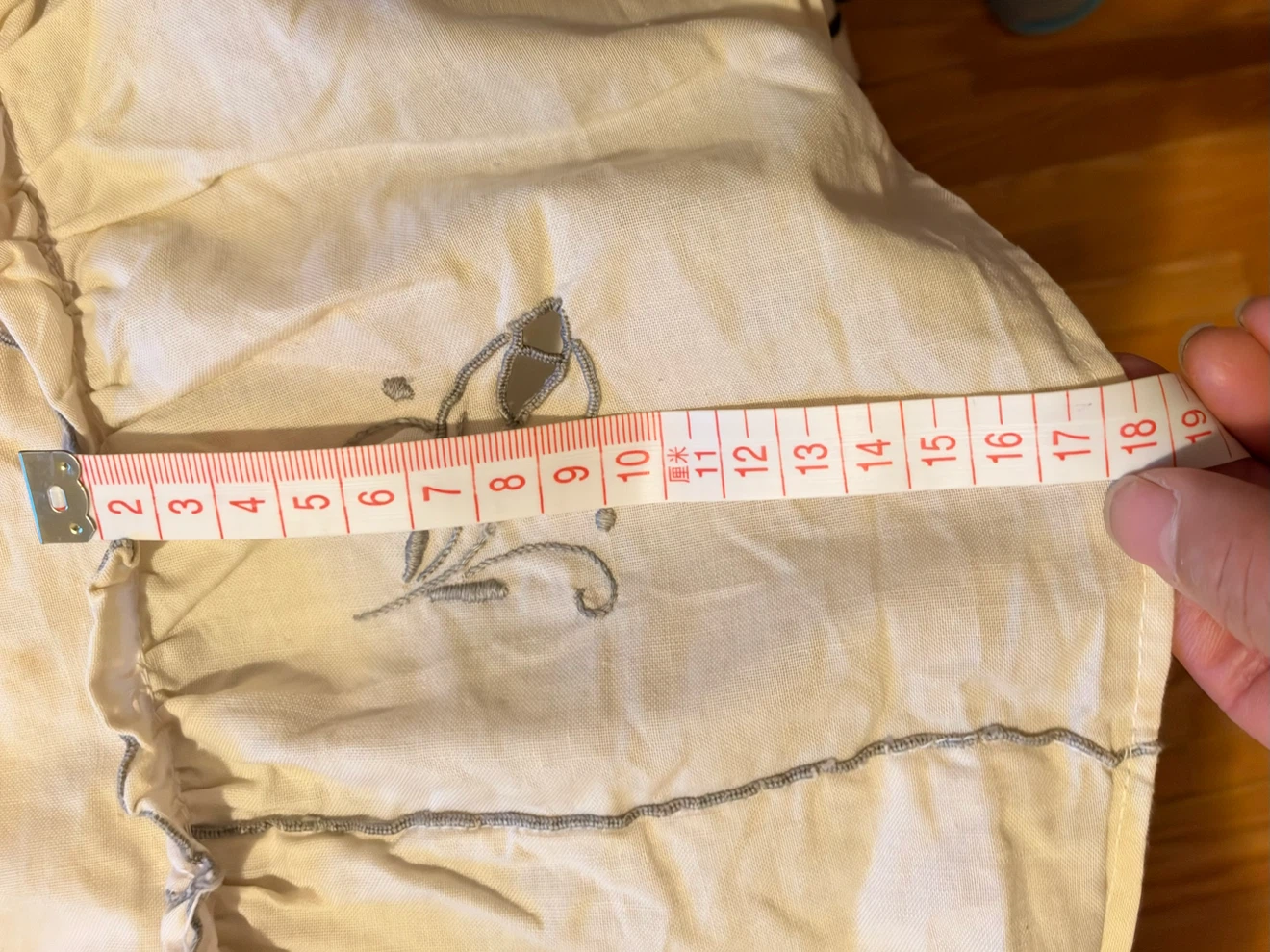 Vintage Embroidered Cream Bedspread - photo 3