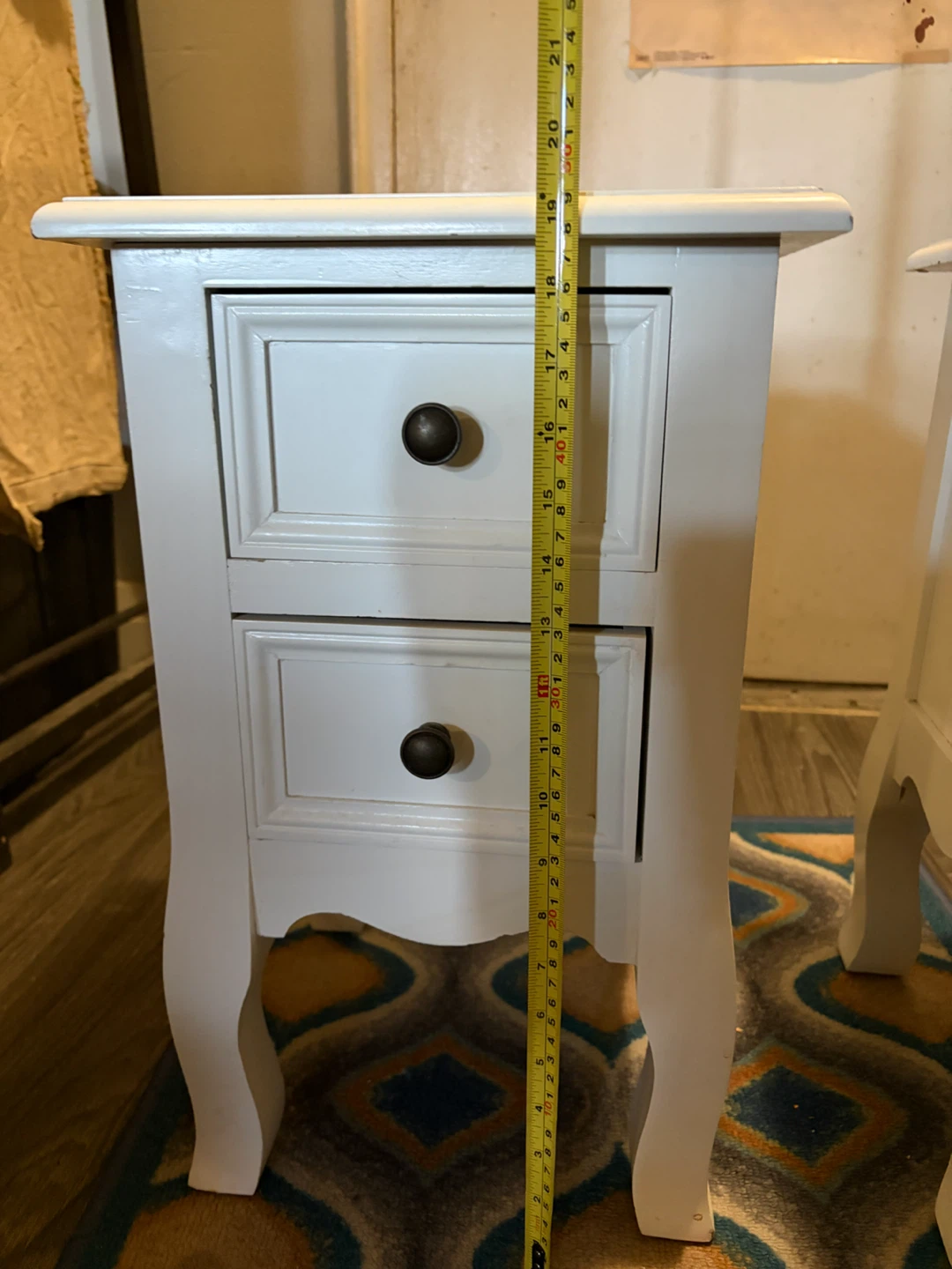 Set of Two White Nightstands - photo 4