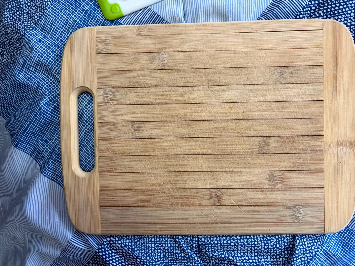 4 assorted cutting boards - photo 2