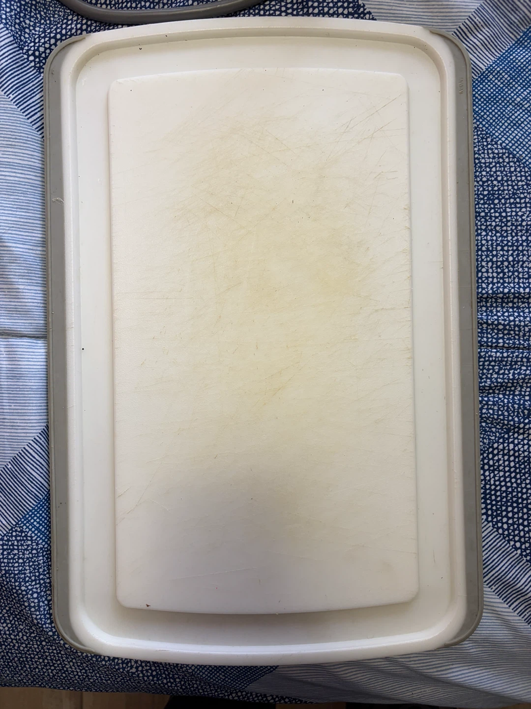 4 assorted cutting boards - photo 5