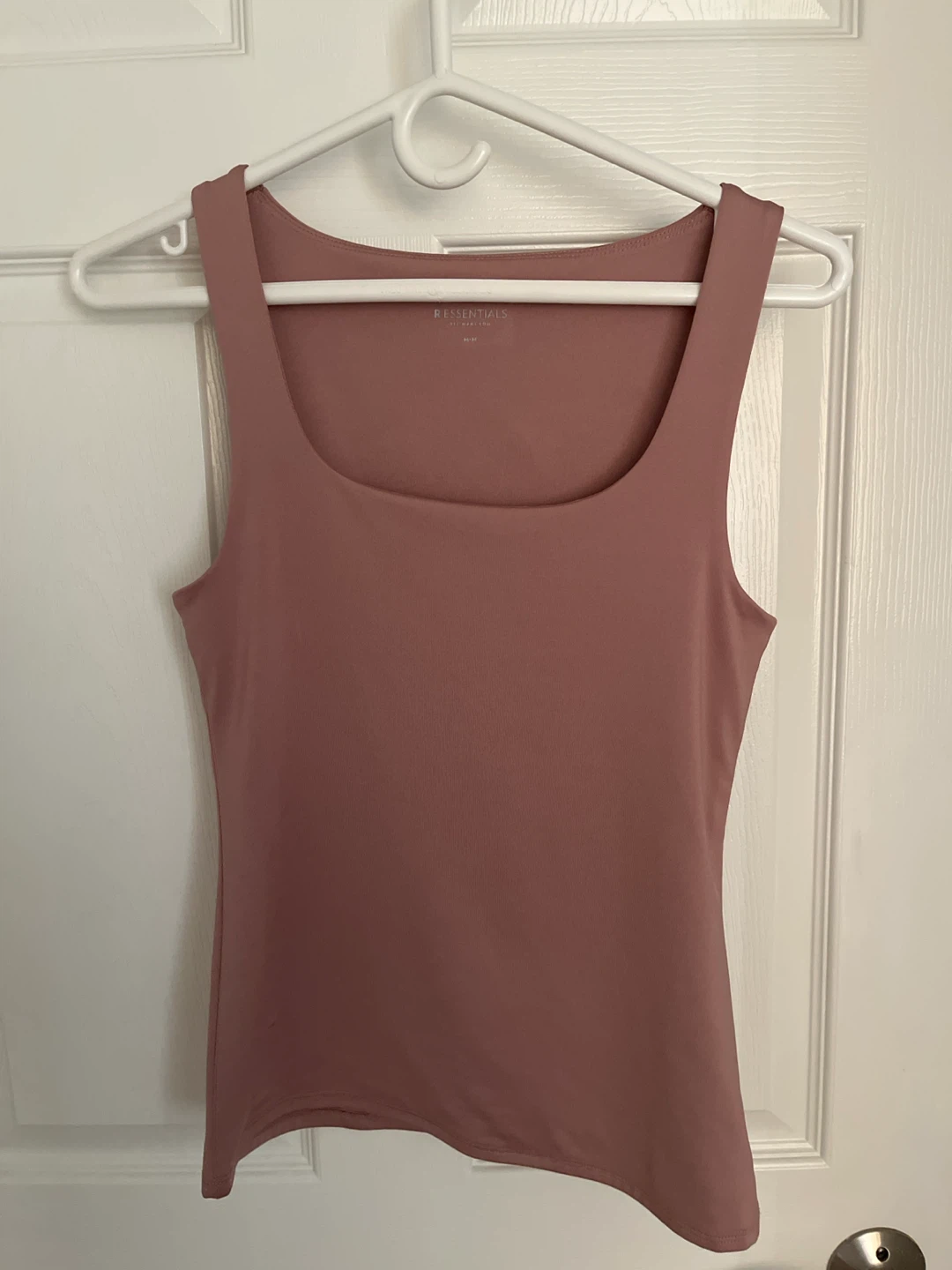 REssentials Tank Top