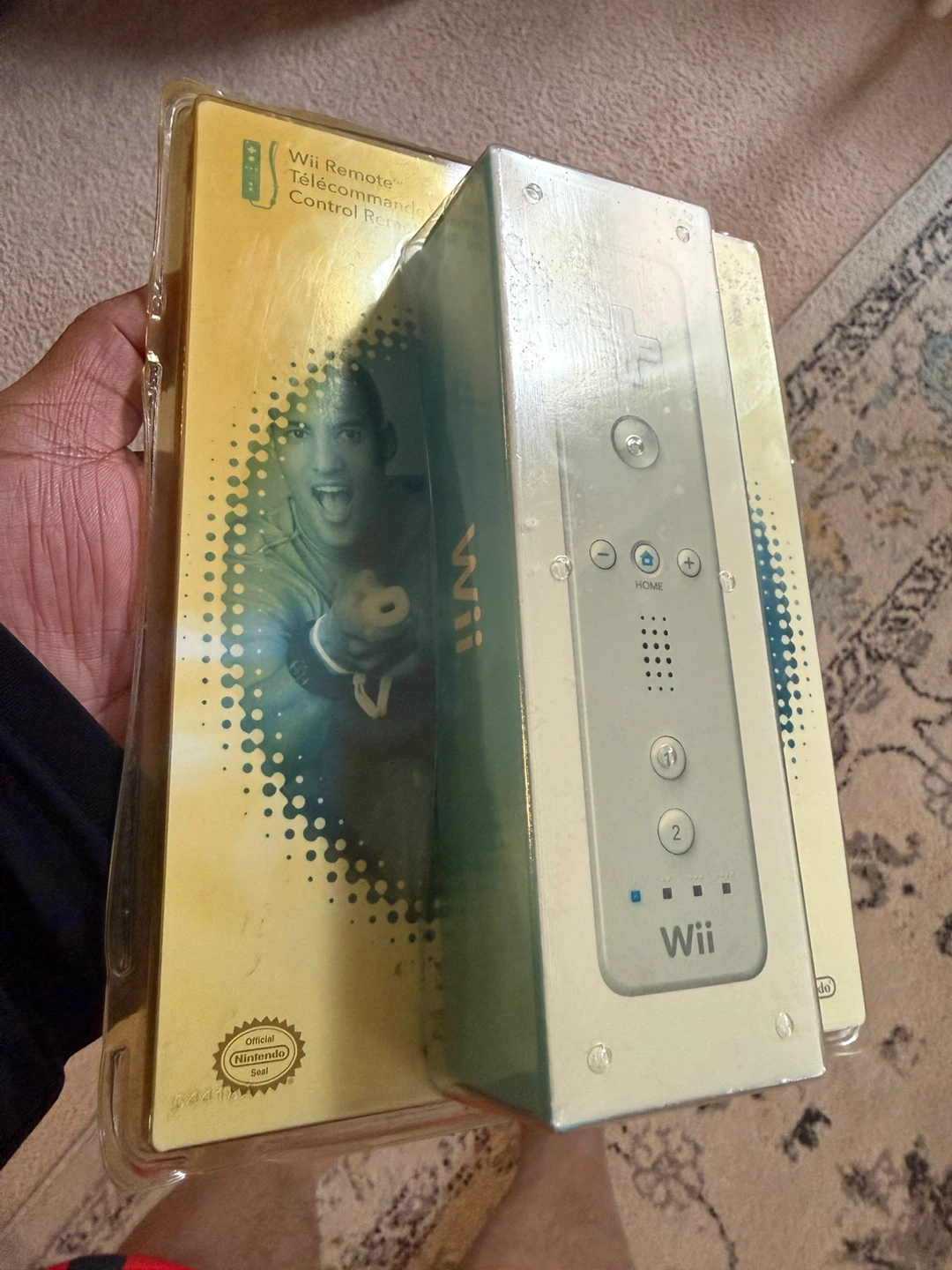 ORIGINAL NINTENDO WII REMOTE – FACTORY SEALED - photo 2
