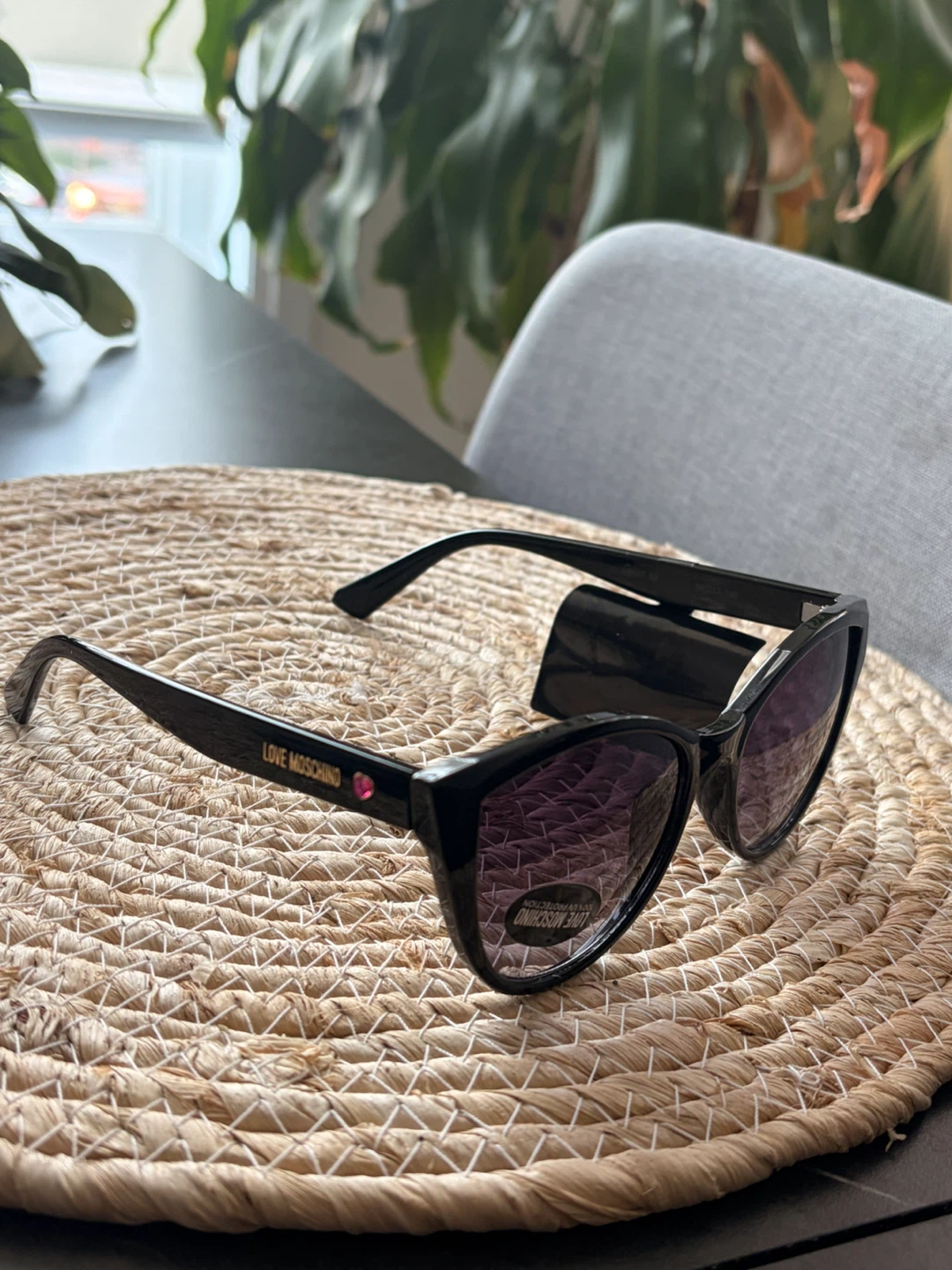 Love Moschino Sunglasses - photo 4