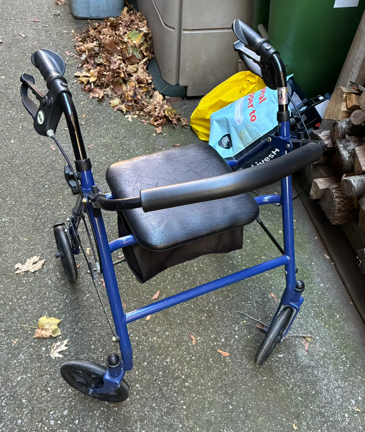 Rollator Walker Drive Medical 4 Wheel Seat folding compact - photo 3