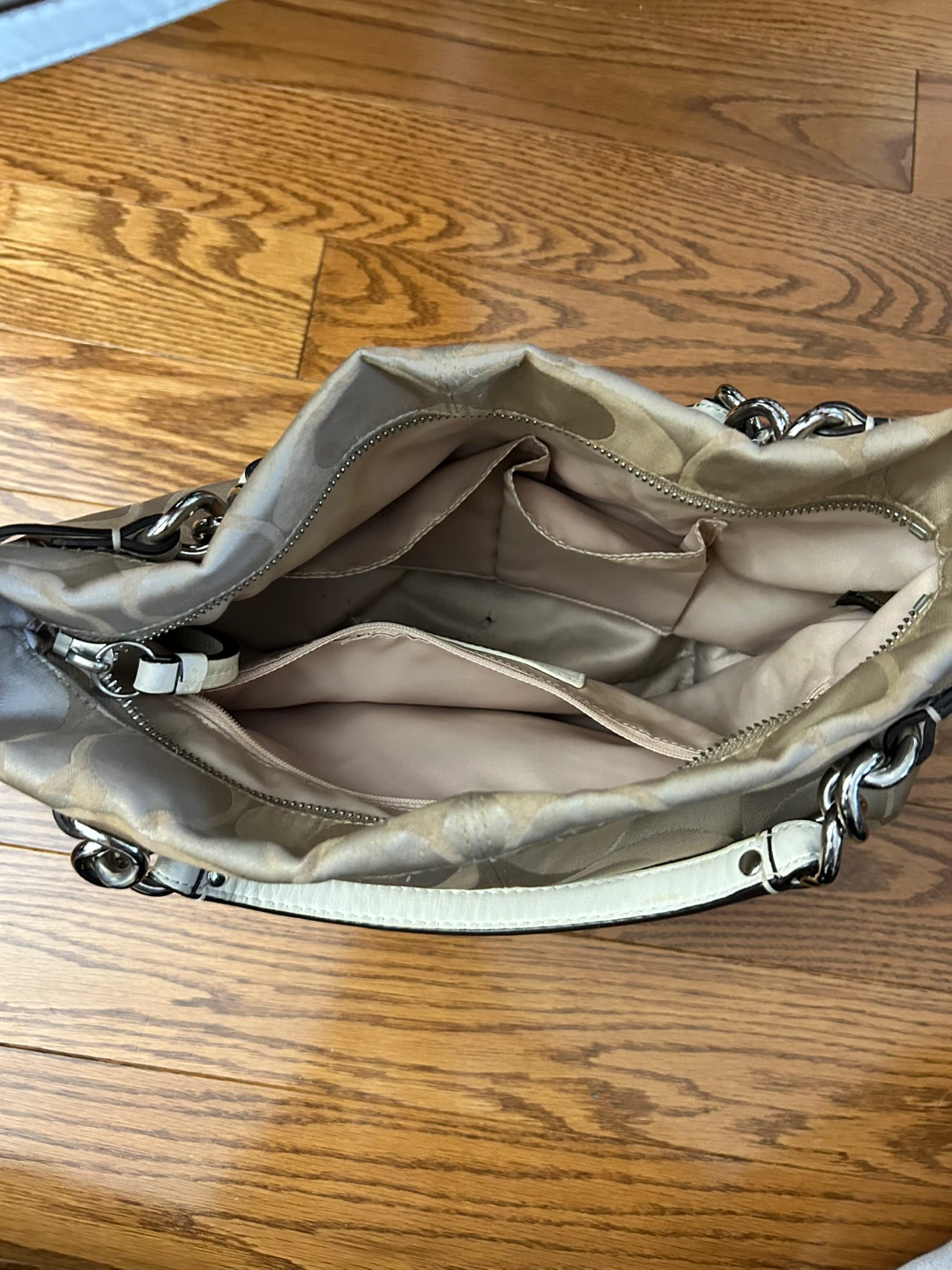 Coach Signature Hobo Bag - photo 3