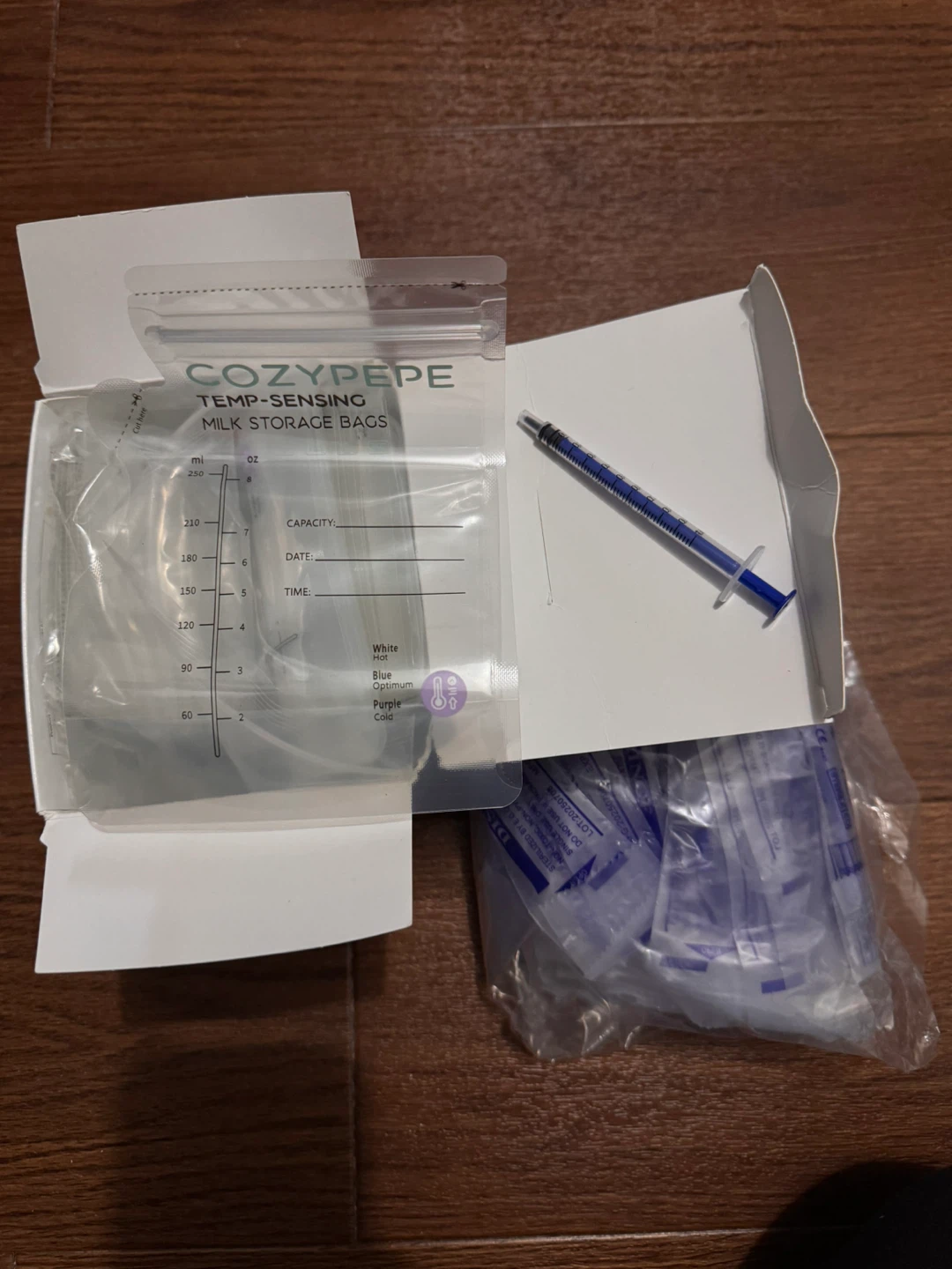 Wearable Breast Pump + breastfeeding accessories - photo 3