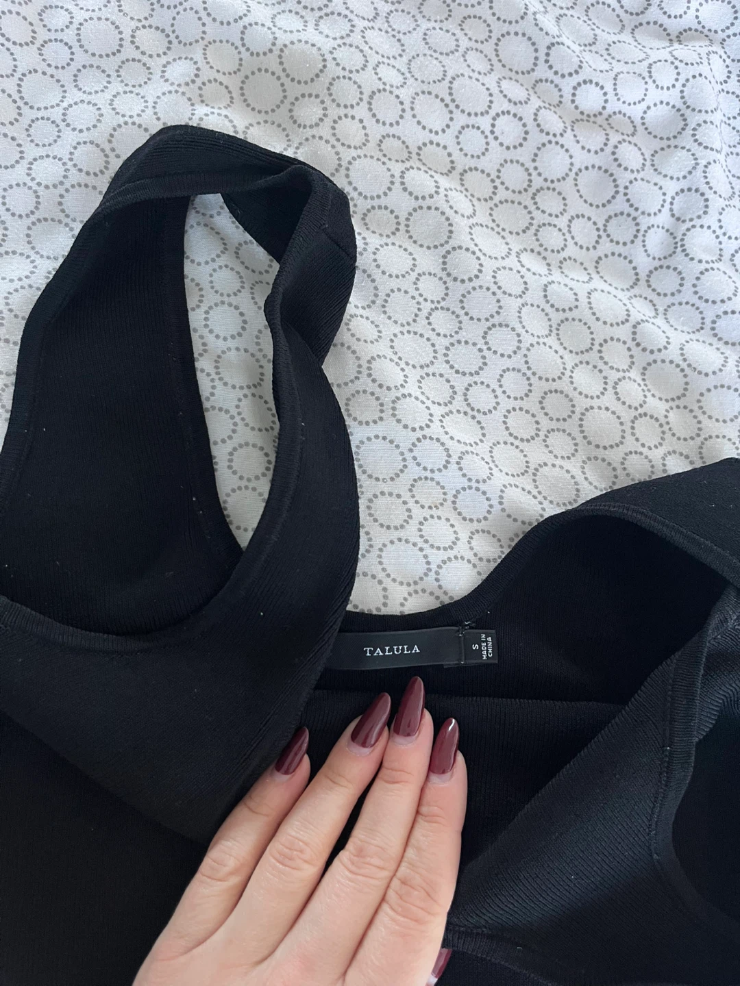 Talula (Aritzia) Black Ribbed Tank Top - photo 3