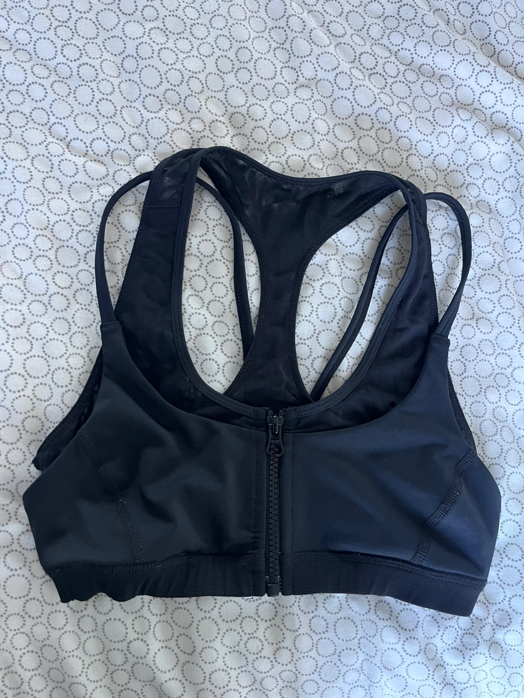 Urban Outfitters - Black Front-Zip Sports Bra - photo 3