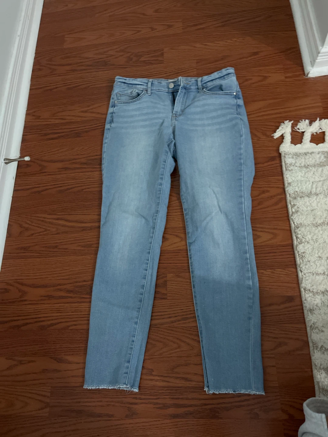 Jessica Simpson Relaxed Skinny Crop Jeans