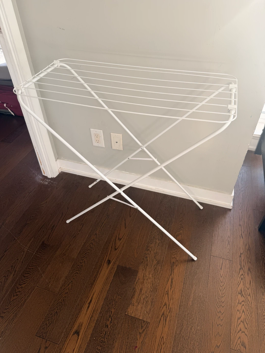 White Metal Clothes Drying Rack